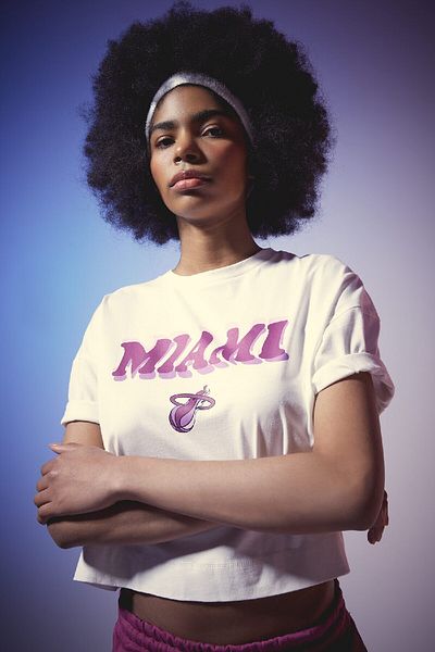 DeFacto Miami Heat Crew Neck Short Sleeve T-Shirt - Fit Nba B3948ax24sp