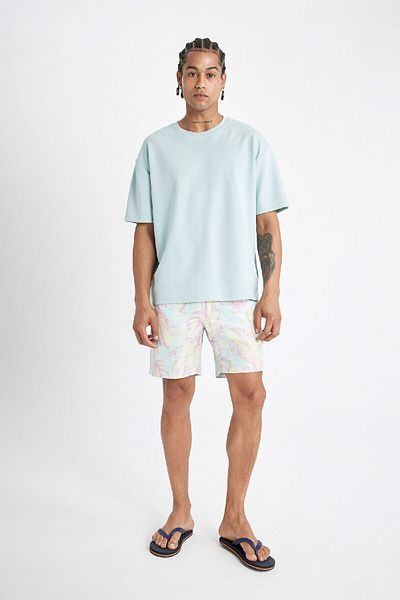 DeFacto Gemusterte, kurze Badeshorts mit normaler Passform - B7558AX24HS
