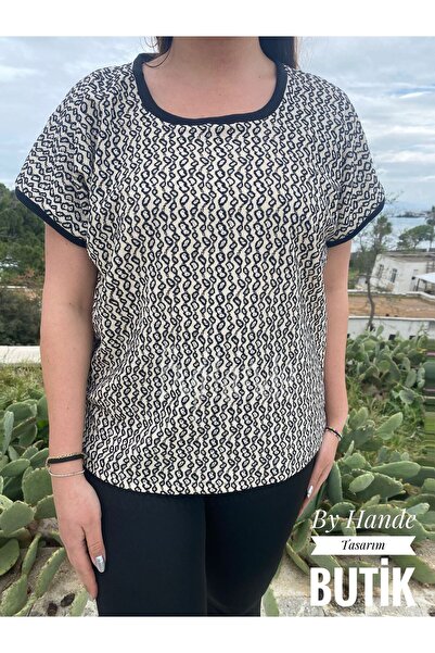 BY HANDE TASARIM Γυναικεία μπλούζα με δαντέλα σε μπεζ χρώμα