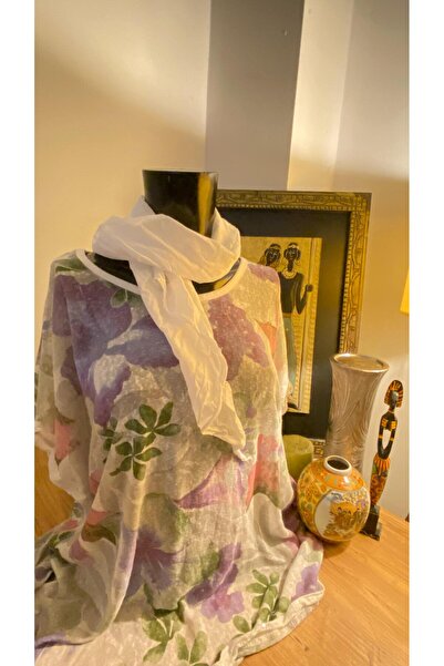 İTALYAN İTALYAN KOL VE ETEK DETAYI PUL İŞLEMELİ FULARLI BLUZ