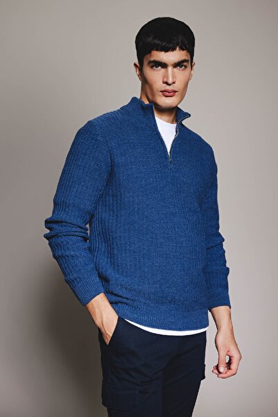 DeFacto Standart Fit Normal Kesim Dik Yaka Yarım Fermuarlı Triko Kazak B9286ax23wn