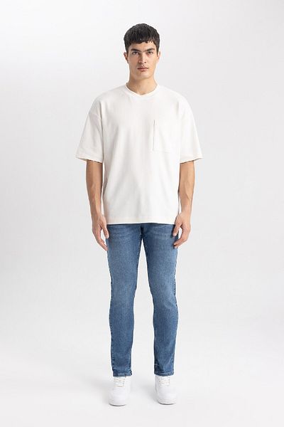 DeFacto Pedro Slim Fit Narrow Fit Regular Waist Narrow Leg Jean Pants C1813ax24sp