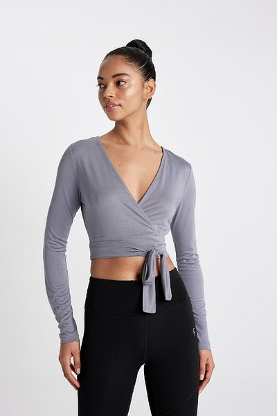 DeFacto DeFactoFit - Modales Sportler-T-Shirt mit V-Ausschnitt und langen Ärmeln C0496AX24SM