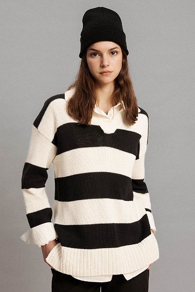 DeFacto Gestreifte Strickpullover-Tunika mit normaler Passform und Polokragen B8370ax24sp