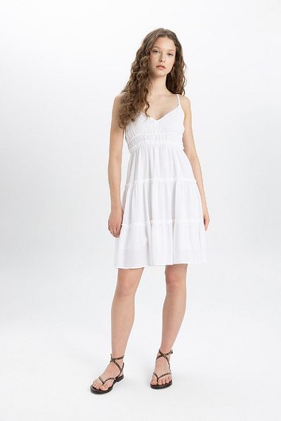 DeFacto Weißes Minikleid mit A-Linie und V-Ausschnitt und Trägern B9019ax24sm