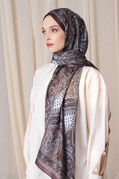 Madame Polo Кафяв шал Livia Design