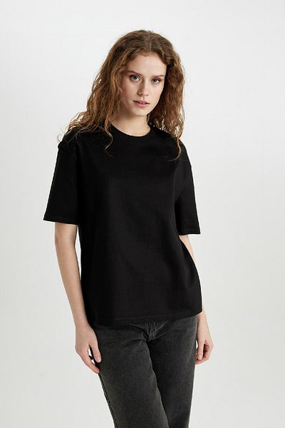 DeFacto Relax Fit Crew Neck Premium Basic Short Sleeve T-Shirt B6444Ax24Sp