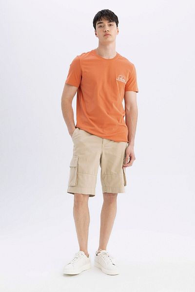 DeFacto Koszulka z krótkim rękawem i okrągłym dekoltem Slim Fit Slim Fit C3945Ax24Sm