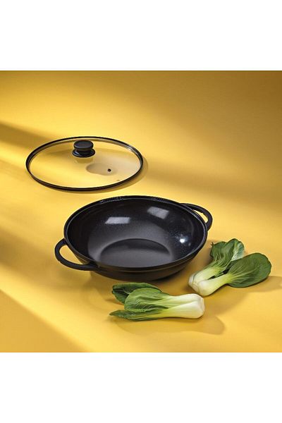 KELA Keck Lang WOK pan with ceramic surface and lid ATURA 32 cm