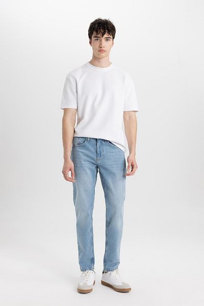 DeFacto Slim Tapered Fit Skinny Fit Jeanshose mit normaler Taille und schrumpfbarem Bein C4220ax24sp