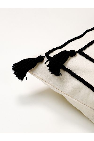 Galia Tasarım Bohemian Multi-Tassel Punch Throw Pillow Cover - Black