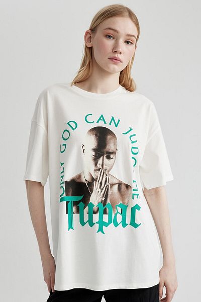 DeFacto Μπλουζάκι Tupac Shakur Oversize - Crew Neck, κοντό μανίκι, C3802ax24sm