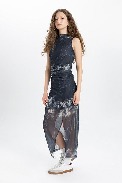 DeFacto Állványgallér és hasított Bodycon maxi ruha - ujjatlan, tüll részlet C3063ax24sp