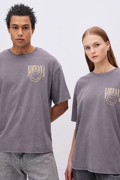 DeFacto Μπλουζάκι Nirvana Oversize Crew Neck Faded Effect που πλένεται C3767ax24sm