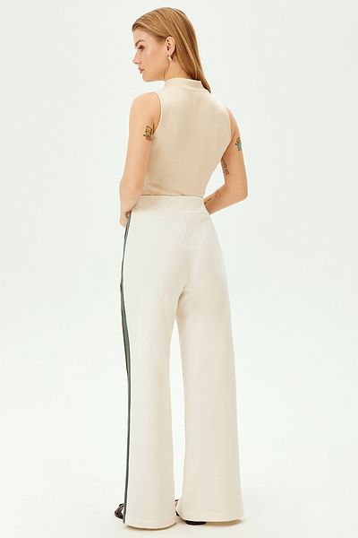 Allyco Side Detailed Front Slit Cotton Ecru Comfortable Fit Knitted Trousers