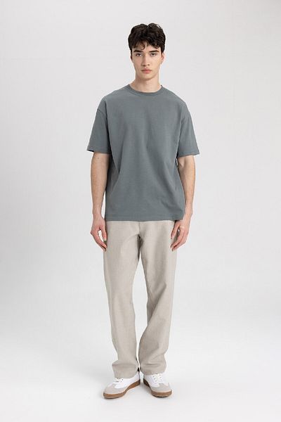 DeFacto Kurzarm-T-Shirt mit Boxy-Passform und Rundhalsausschnitt C5277ax24sp