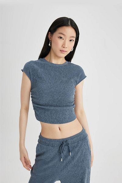 DeFacto Μπλουζάκι Bürümcük Slim Fit Crew Leck με κοντό μανίκι C2691ax24sp