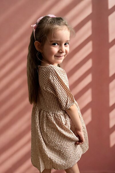 Kübra Tekstil Рокля за бебе момиче с къс ръкав и карирана яка, текстурирана с каишка, детска рокля