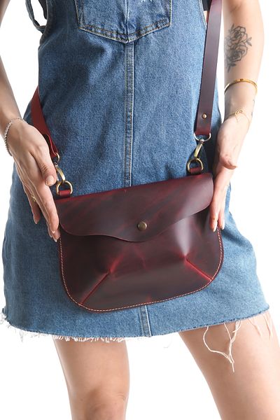 DaphneSandals Genuine Leather Red Women's Bag - 45890 / 24X18X5 cm