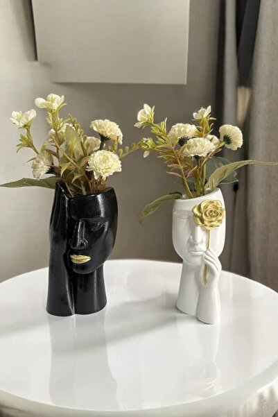 Paradise Work Vază decorativă pentru femeie cu mâinile pe față și care ține o floare