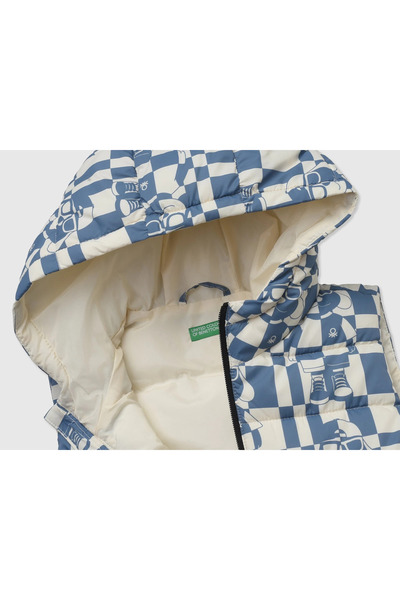 United Colors of Benetton Vestă pentru băiat, albastru, alb, cu modele și cu glugă