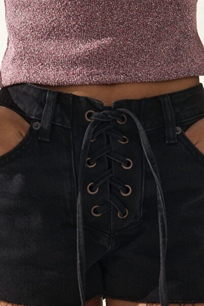 H&M Bağcık Detaylı Kot Şort