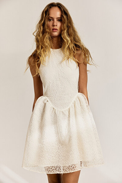 H&M İşlemeli Halter Yaka Elbise