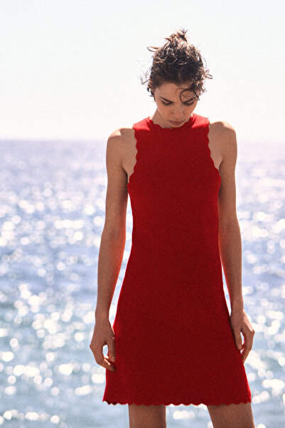 H&M Dalgalı Kenarlı Mini Elbise