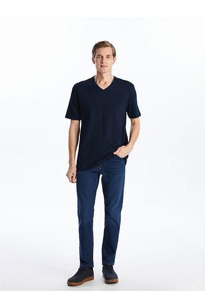 LC Waikiki Ανδρικό T-Shirt Standard Mold 100% βαμβακερό χτενισμένο ύφασμα με λαιμόκοψη V