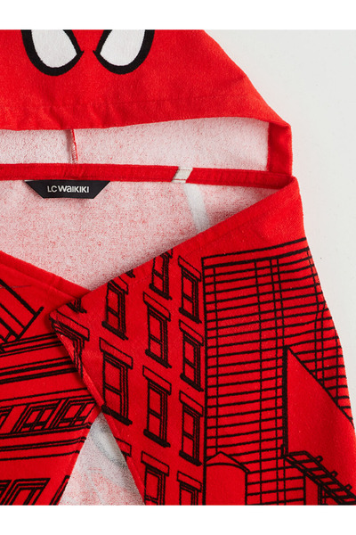 LC Waikiki Red Spider-Man Printed Boys' Beach Towel