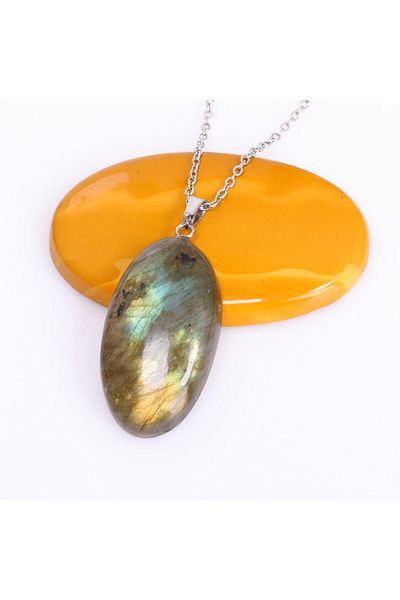 Taş Sandığı Oval Form Labradorite Stone Necklace – Steel Chain