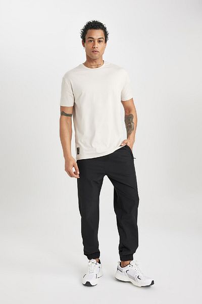DeFacto Passform Standard Fit Jogger-Jogginghose B4525ax24sp