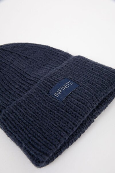 DeFacto Erkek Dokuma Etiketli Bere U9177az24wn