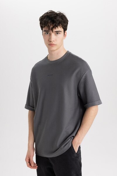 DeFacto Άνετη εφαρμογή - Μπλουζάκι με στάμπα με λαιμόκοψη B5916ax24sp