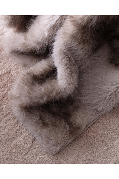 Madame Coco Allure Peluş Koltuk Şalı - Gri