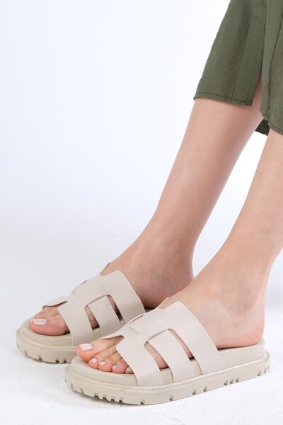 Mio Gusto Papuci de damă de culoare bej Ramona