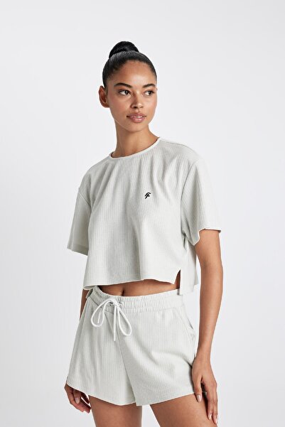 DeFacto Fit Cropped Fit Crew Neck Sportovní tričko s krátkým rukávem A9916ax24sm