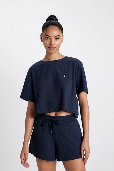 DeFacto Fit Cropped Fit Rundhalsausschnitt Sportler Rib Kurzarm T-Shirt A9916ax24sm