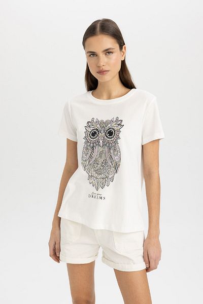 DeFacto T-Shirt mit Rundhalsausschnitt und Eulenmuster in normaler Passform – kurzärmlig C7733ax24sm