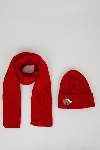 DeFacto Zweiteiliges Set mit Strickschal und Mütze für Mädchen mit Neujahrsmotiv C7990a824wn