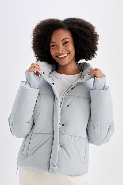 DeFacto Fit Şişme Mont Su Itici Dik Yaka Fermuarlı Çıtçıtlı Cepli Puffer A1550ax24wn