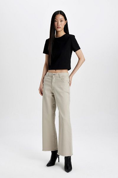 DeFacto High Waist Wide Leg Culotte Gabardine Pants - Basic Model with Straight Pockets C7535Ax24Sm