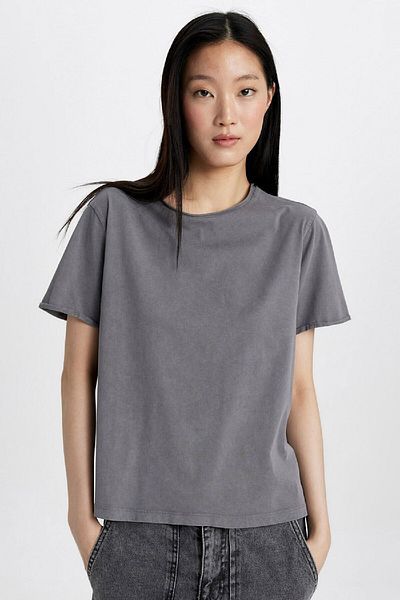 DeFacto Tričko Regular Fit Crew Neck z česané bavlny s krátkým rukávem C6197ax24sm