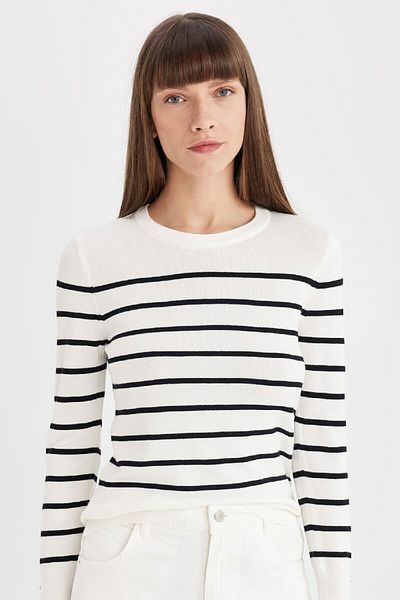 DeFacto Regular Fit Soft Textured Crew Neck Striped Knitwear Sweater A8490Ax24Au
