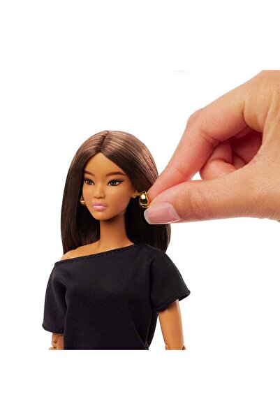 Barbie BASICS™ Koleksiyon Moda Bebekler  - Kumral Kısa Saçlı JBH72