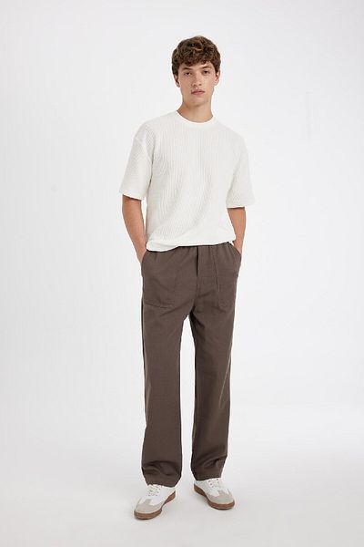 DeFacto Box-Fit-Kurzarm-Basic-T-Shirt mit Rundhalsausschnitt, einfarbig, C8724ax24au
