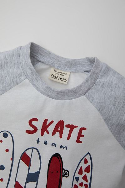 DeFacto Tricou cu mânecă scurtă din 2 piese pentru bebeluși, cu decolteu, skateboard, imprimat C7851a524sm