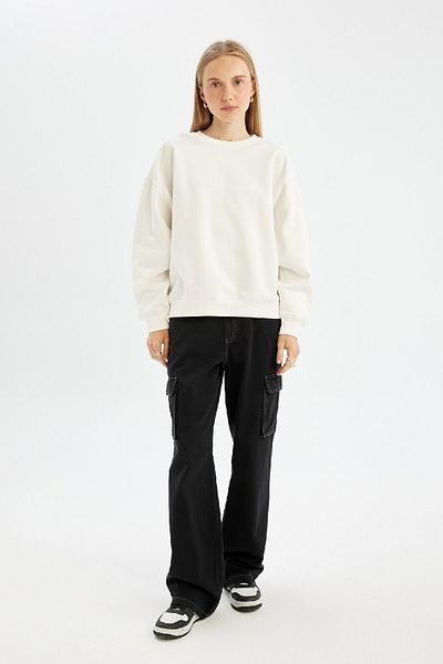 DeFacto Crew Neck Oversize Sweatshirt - Thick and Solid A4177Ax24Wn