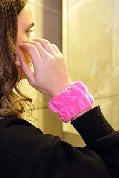 Jack Ferrero Plush Makeup Spa Wristband with Sleeves