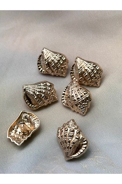 ODDA TASARIM ATÖLYESİ Marin Collectible Oyster Shell Modelled Gold-Colored Set of 6 Buttons